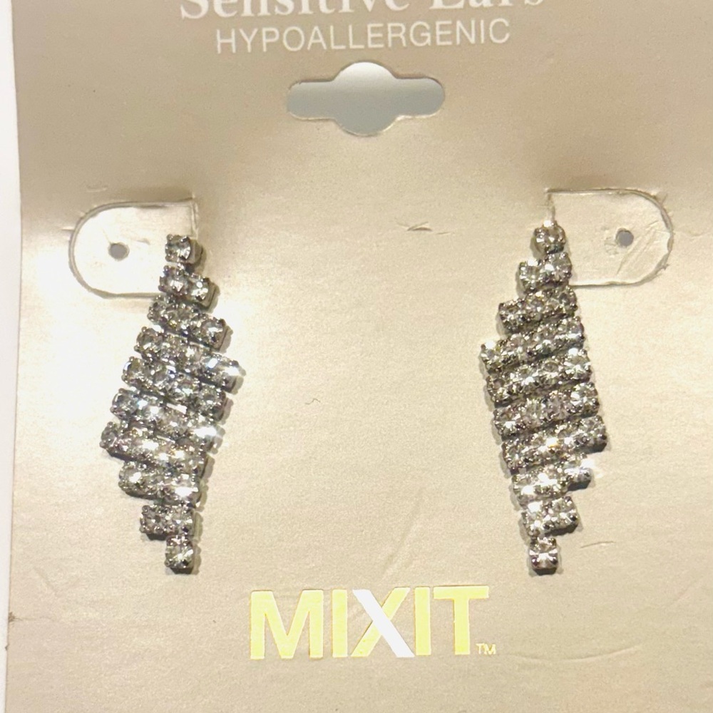Mixit Hypoallergenic Sparkle Silver Earrings New Elegant Holiday Festive Gift